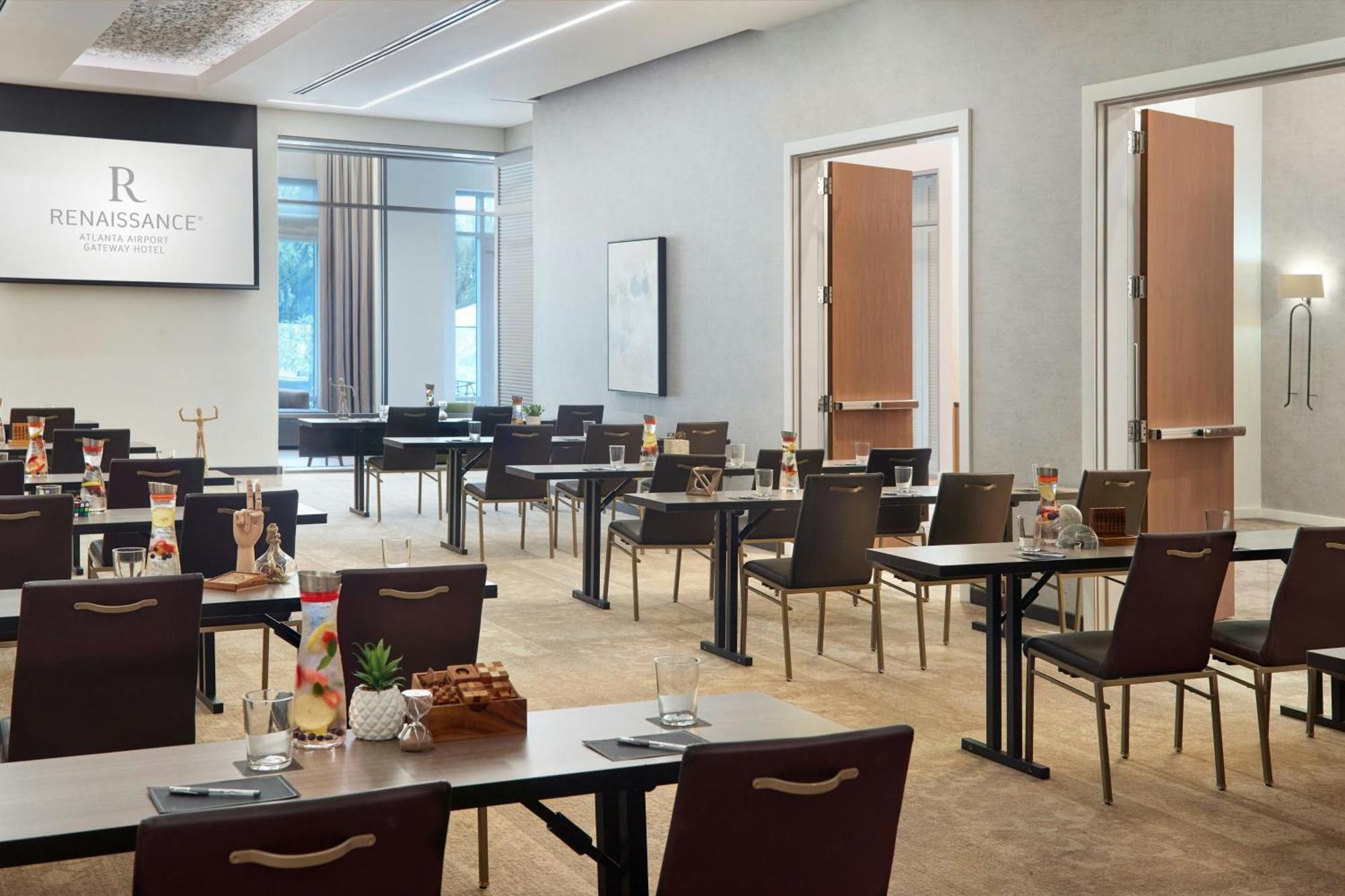 Hotel Renaissance Atlanta Airport Gateway 4*
