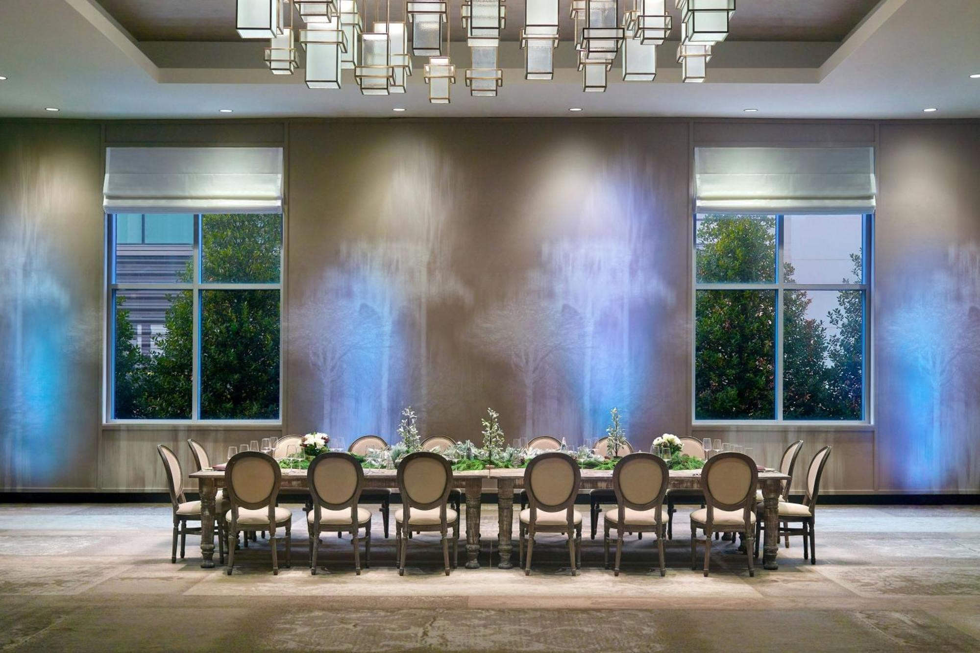Renaissance Atlanta Airport Gateway 4*