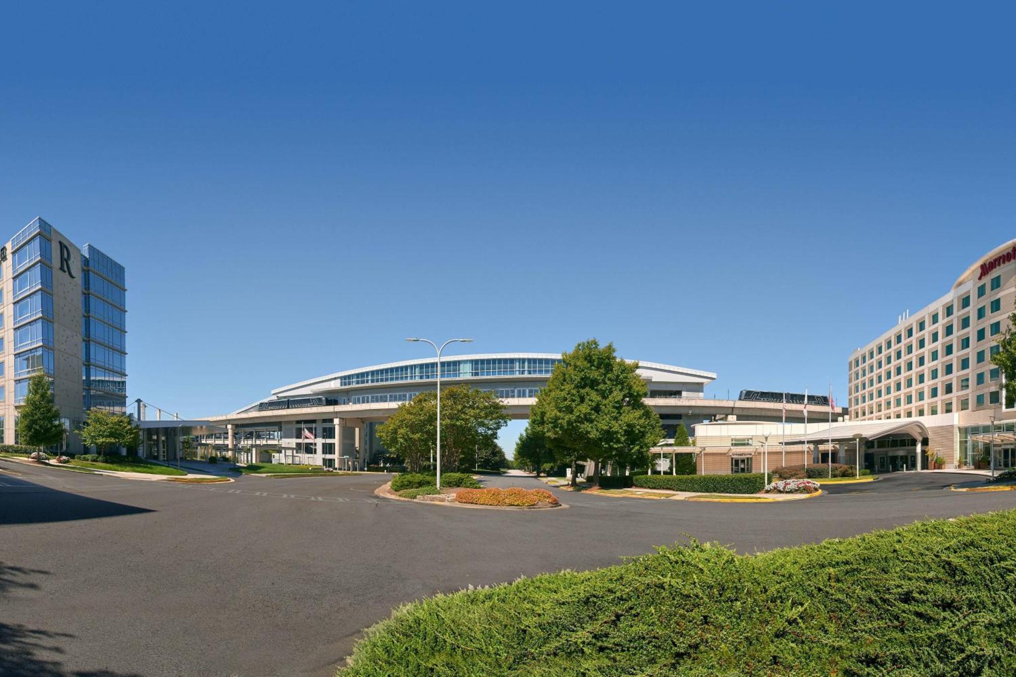 Renaissance Atlanta Airport Gateway Hotel 4*